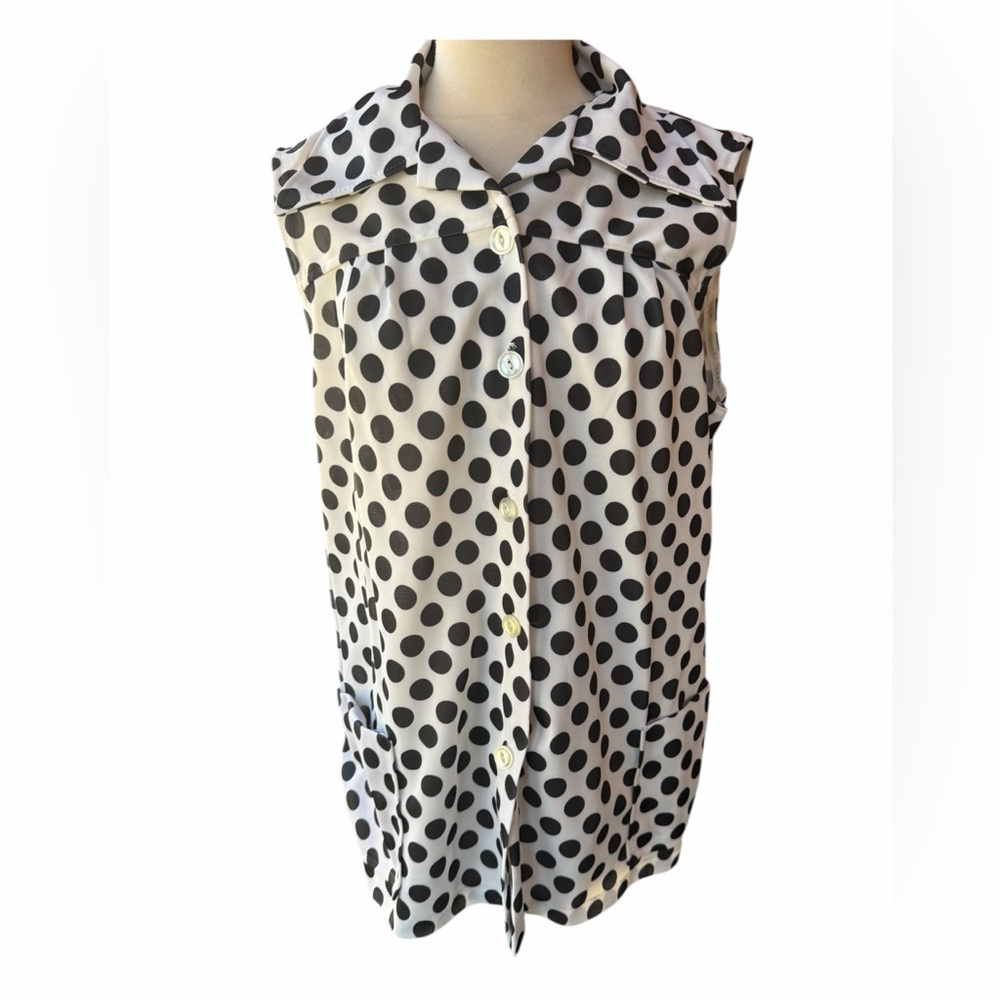 1960s/70s White & Black Coin Dot Poly Knit Sleeveless Button Down Patch Pocket T